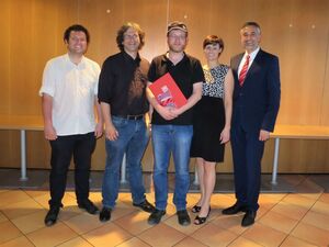 10 Jahre Mitgliedschaft (v.l.n.r.: Juba Akili, Dr. Klaus Rappert, Bastian Vergnon, Katja Vogel, Dr. Thomas Burger