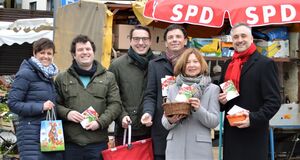 Ostergrüße von der SPD (v.l.n.r.: Katja Vogel, Juba Akili, Sebastian Koch, Matthias Vernim, Margit Wild, Dr. Burger