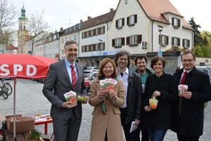 Süße Ostergrüße beim Kumpfmühler Markt